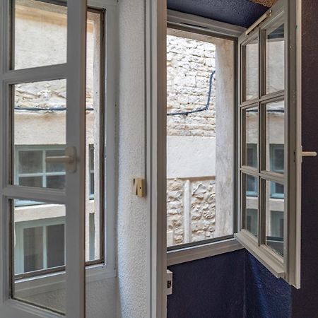 Coeur Ecusson - Entre Les Arenes Et La Maison Carree Nimes Luaran gambar